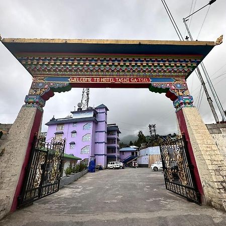 Hotel Tashi Ga Tsel ตาวัง ภายนอก รูปภาพ