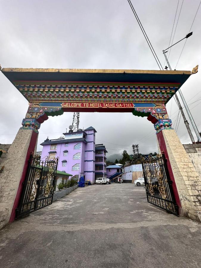 Hotel Tashi Ga Tsel ตาวัง ภายนอก รูปภาพ