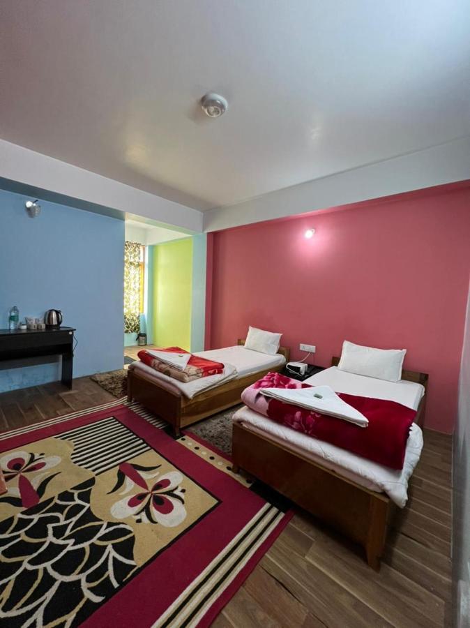 Hotel Tashi Ga Tsel ตาวัง ภายนอก รูปภาพ