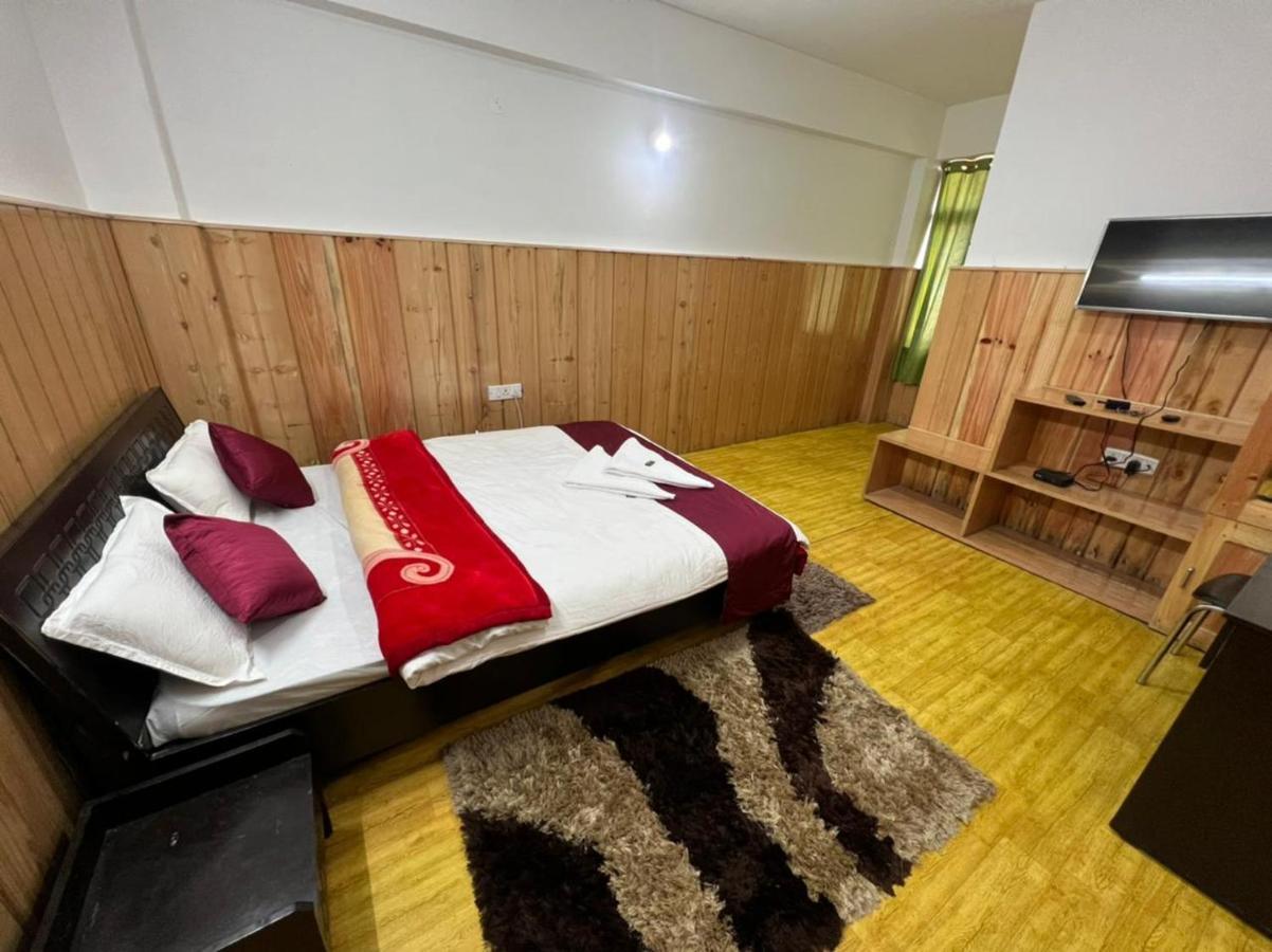 Hotel Tashi Ga Tsel ตาวัง ภายนอก รูปภาพ